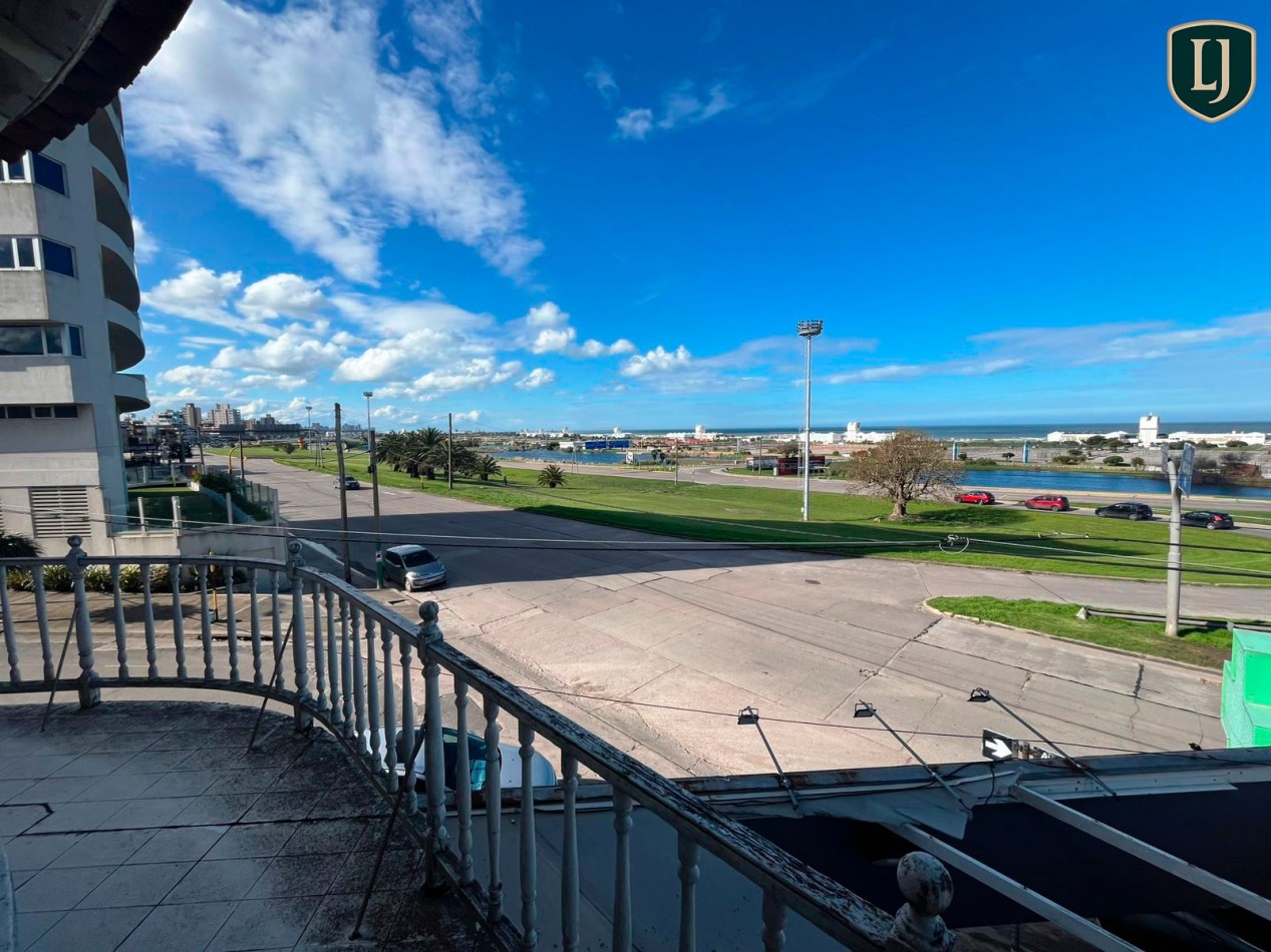Vendemos hermosa Casa con vista al Mar 