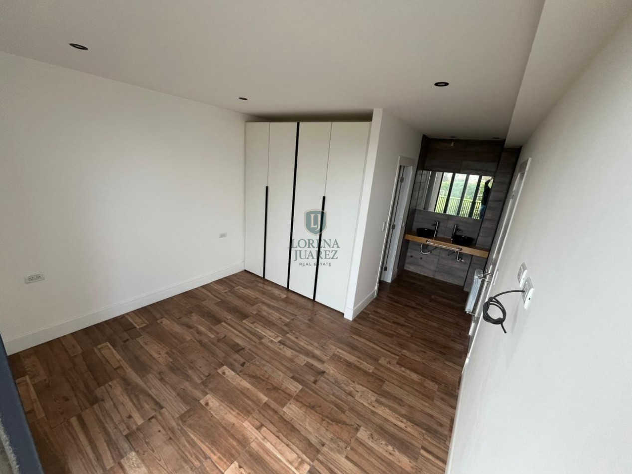 Vendemos excelente duplex en Constitucion