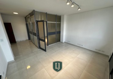 OFICINA EN ALQUIER EN EL CENTRO 